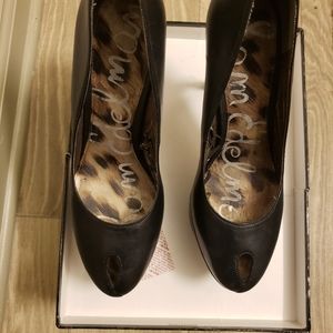 Platform Peep Toe Pumps